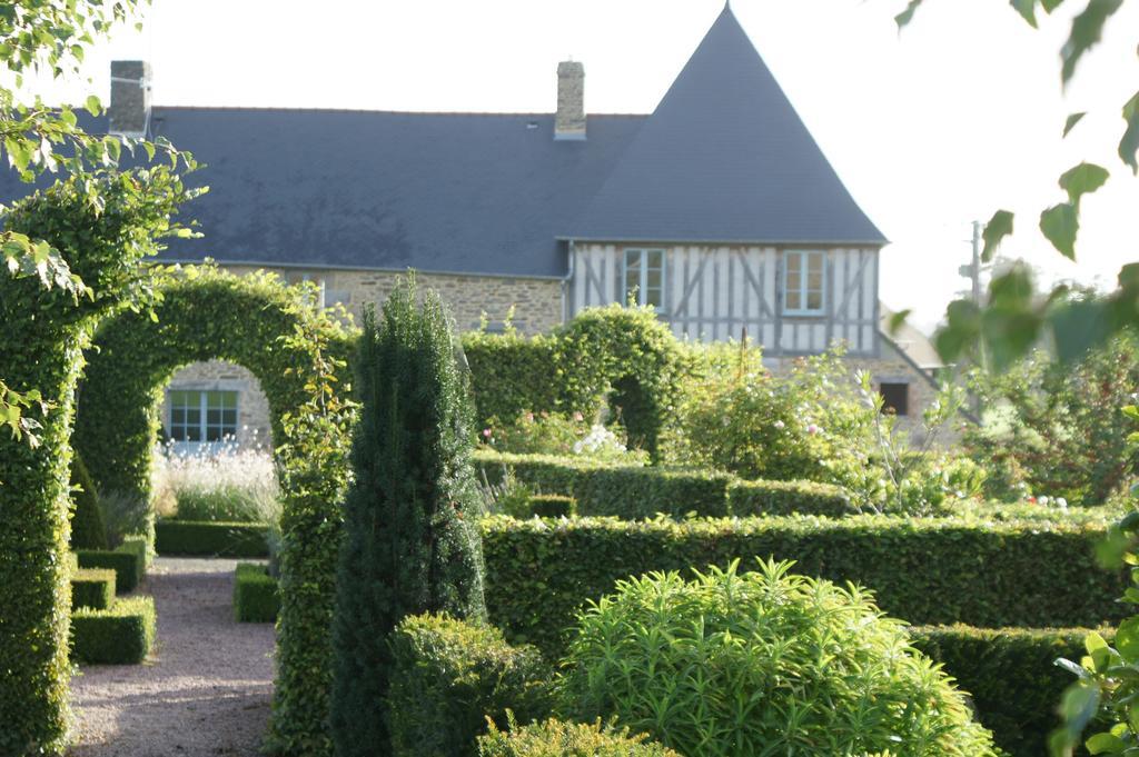 Le Clos Saint-Gilles Ardevon Exterior photo