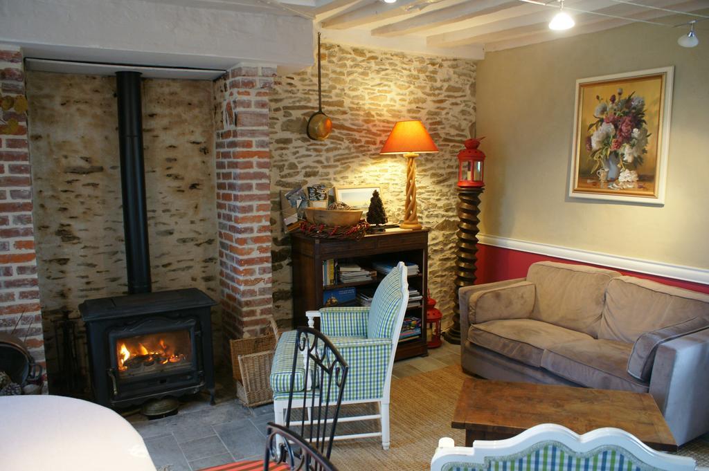 Le Clos Saint-Gilles Ardevon Exterior photo